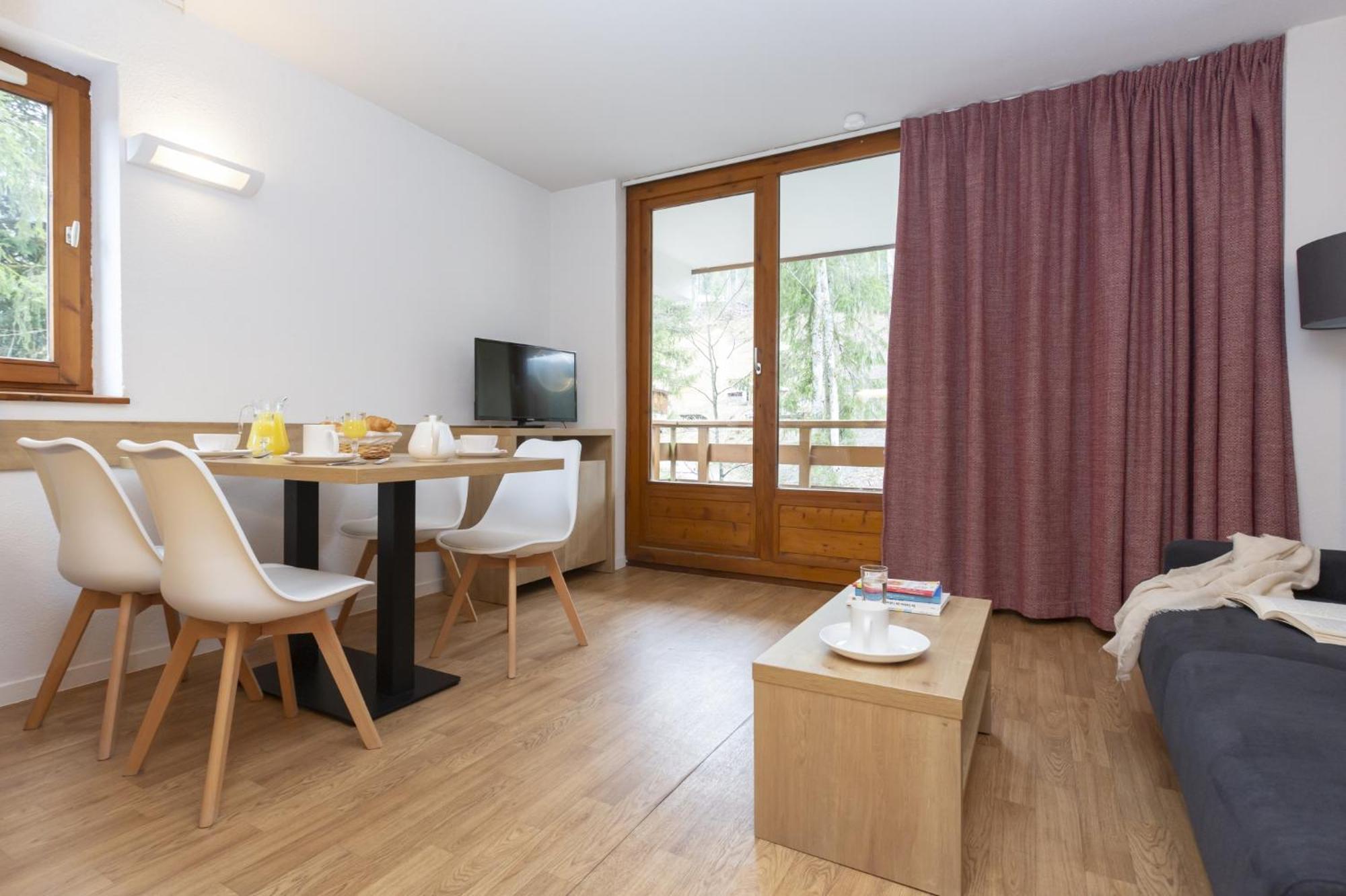 Residence Odalys Le Buet Morillon Exterior photo